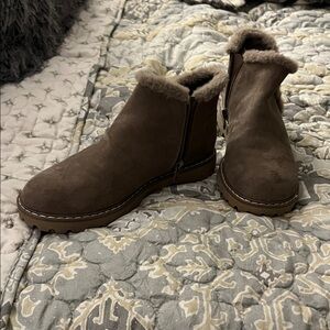 Wonder Nation Brown Winter Boots with Faux Fur